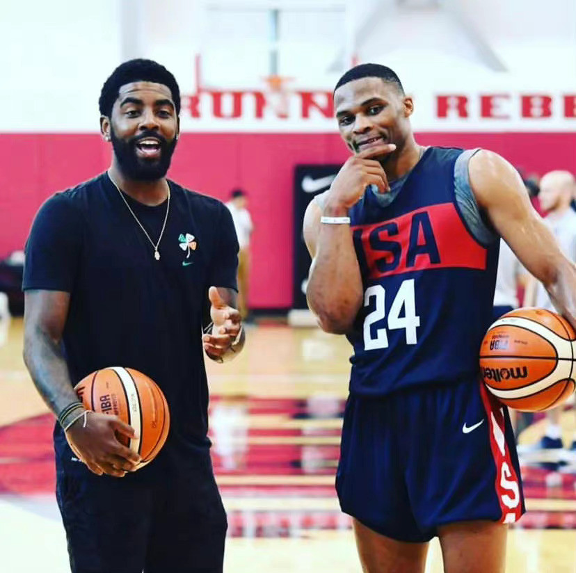 段昂君轰5记三分独得18分，第三节连得8分率队化险为夷（段昂君5记三分砍下18分，第三节连得8分带队化险为夷）