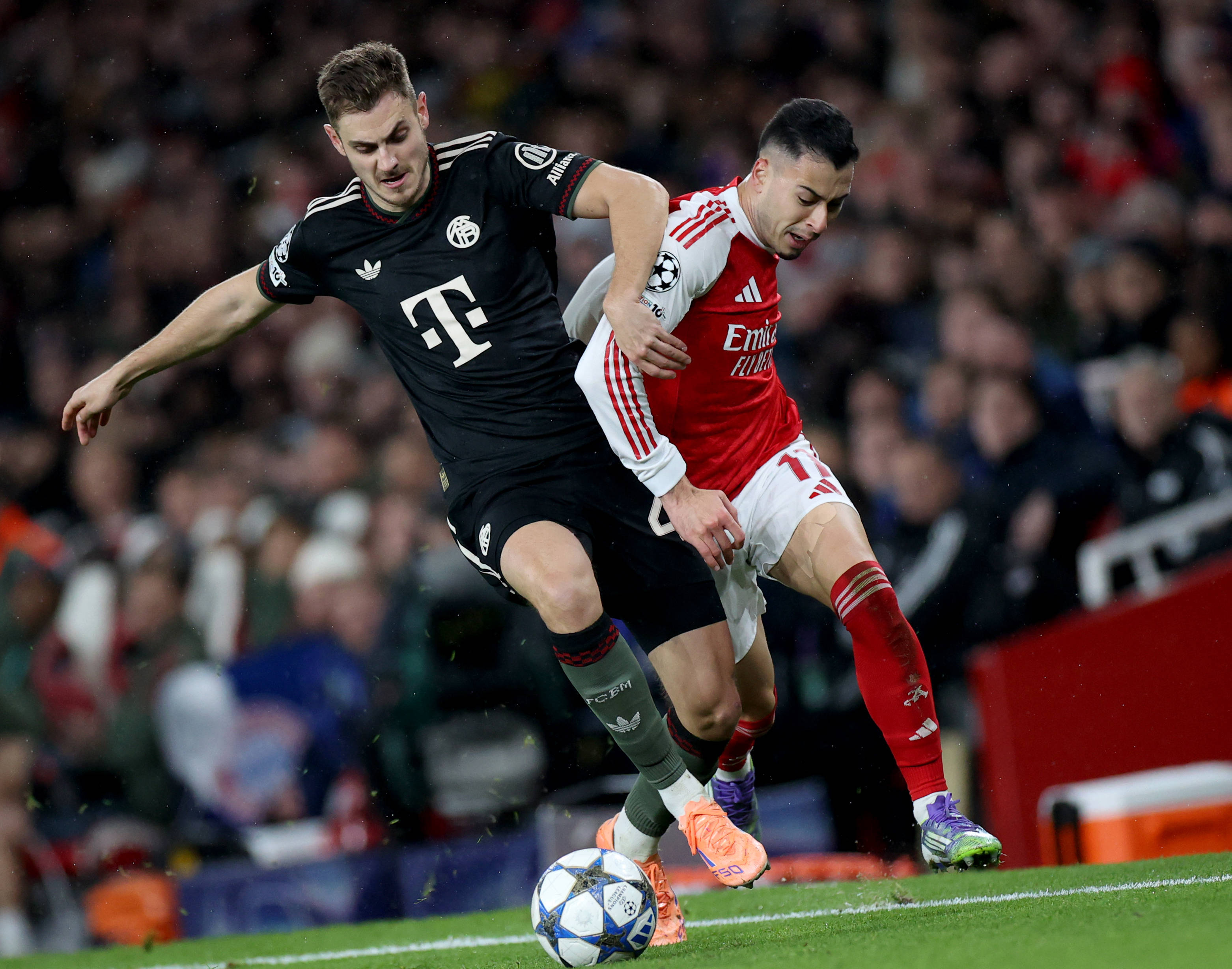 尼克斯vs猛龙前瞻：猛龙背靠背作战，尼克斯冲击4连胜（尼克斯战猛龙前瞻：猛龙背靠背体能受考验，尼克斯力拼四连胜）