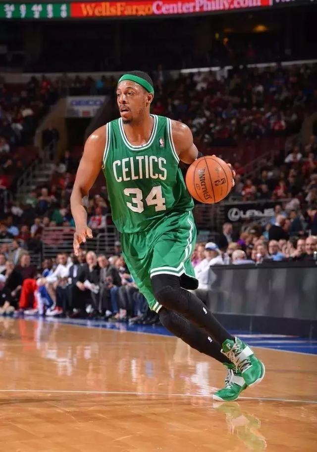 杰拉德评在英格兰、红军共事的最佳五人组：苏牙、鲁尼入选（杰拉德评选英格兰与利物浦生涯最佳五人阵：苏亚雷斯、鲁尼在列）