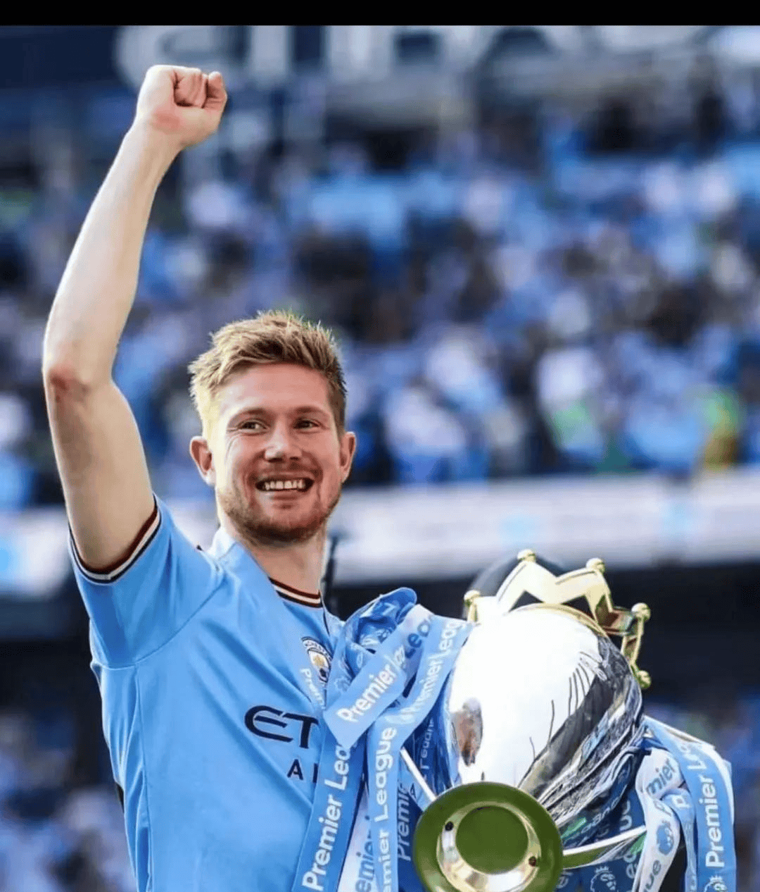 欧文突破防守助攻制胜（欧文强突送助攻锁定胜局）