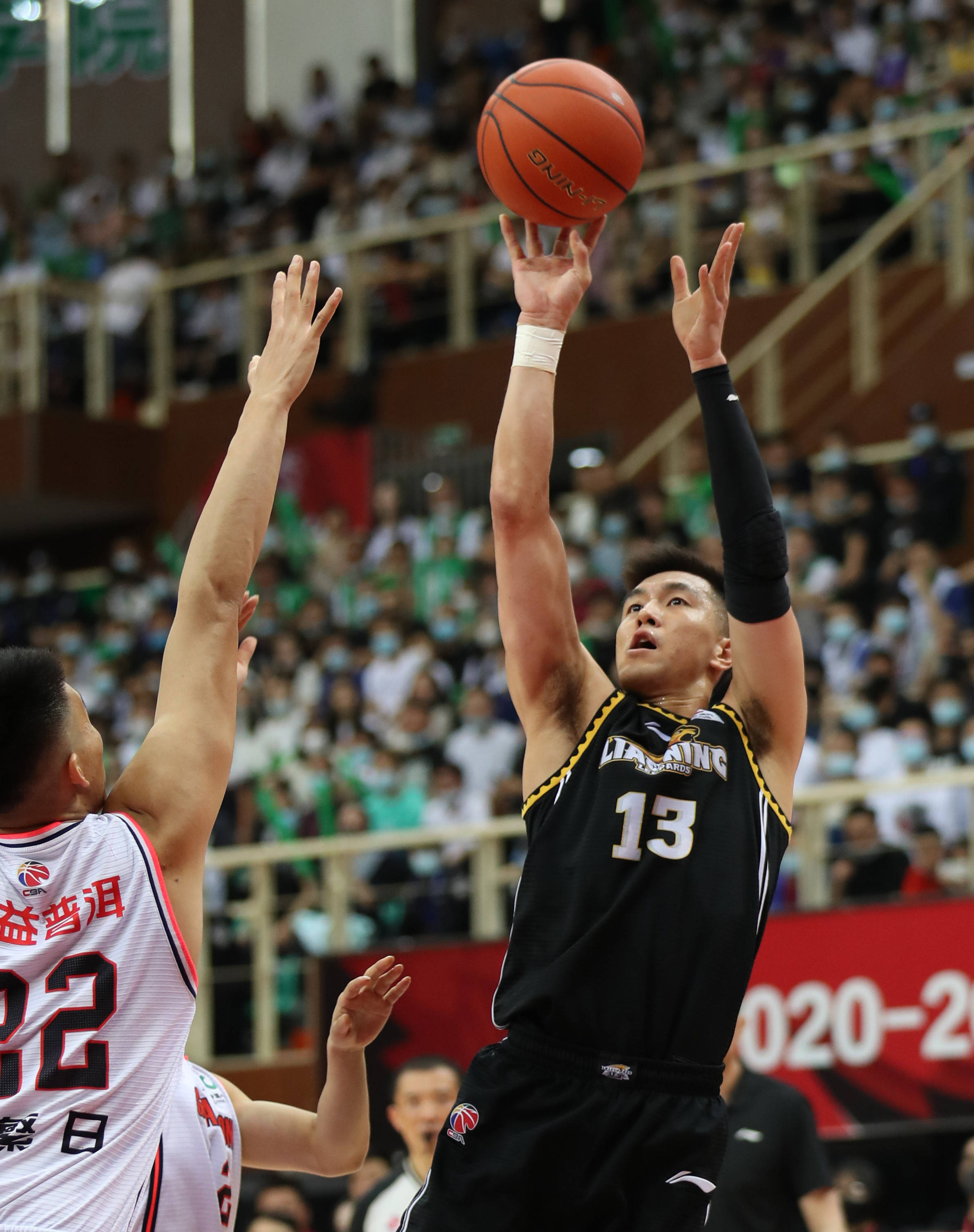 世体：皇马昨日没参加特瓦斯主持的会议，往期会议曾正常参加（世体：皇马昨日未出席特瓦斯主持的会议，此前皆正常参会）