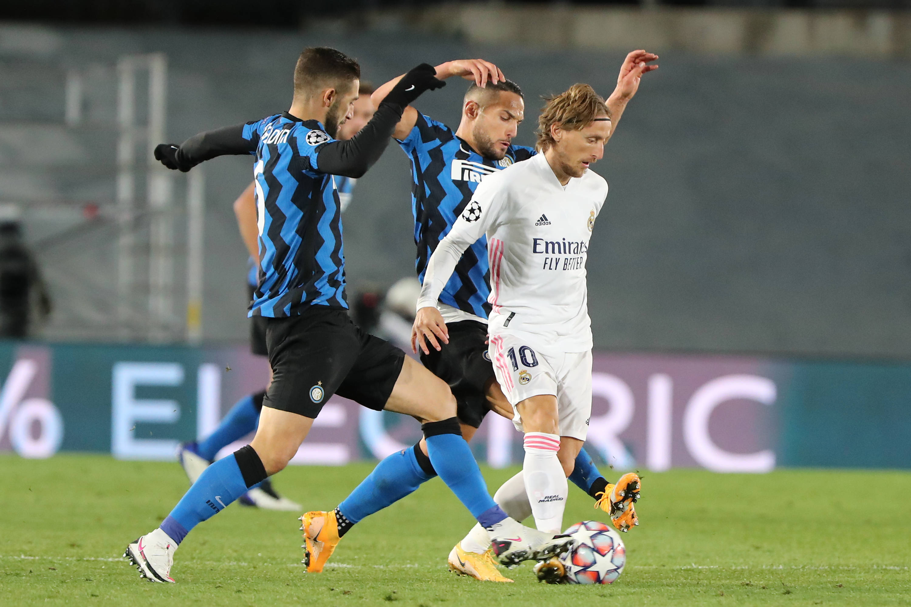 罗马诺：于帕还在考虑他的选择；雅克松的未来取决于下半赛季（罗马诺：于帕仍在权衡去留；雅克松的前景取决于下半程表现）