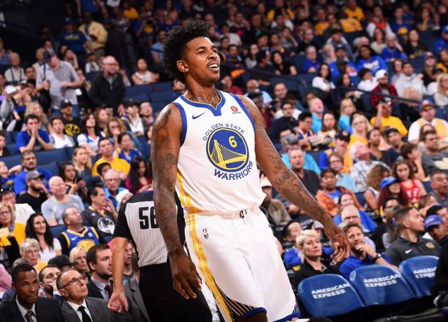 湖勇均有意！湖记：鹈鹕不愿交易赫伯特·琼斯 湖人筹码有限（湖人勇士均看中赫伯特·琼斯，湖人记者称鹈鹕无意交易且紫金军筹码有限）