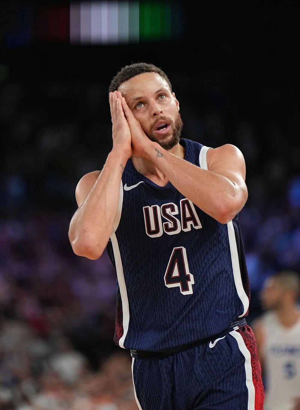 坎贝尔：我的速度不比范德芬慢，高速情况下我还能灵活移动（坎贝尔：速度不输范德芬，高速奔跑仍能灵活变向）