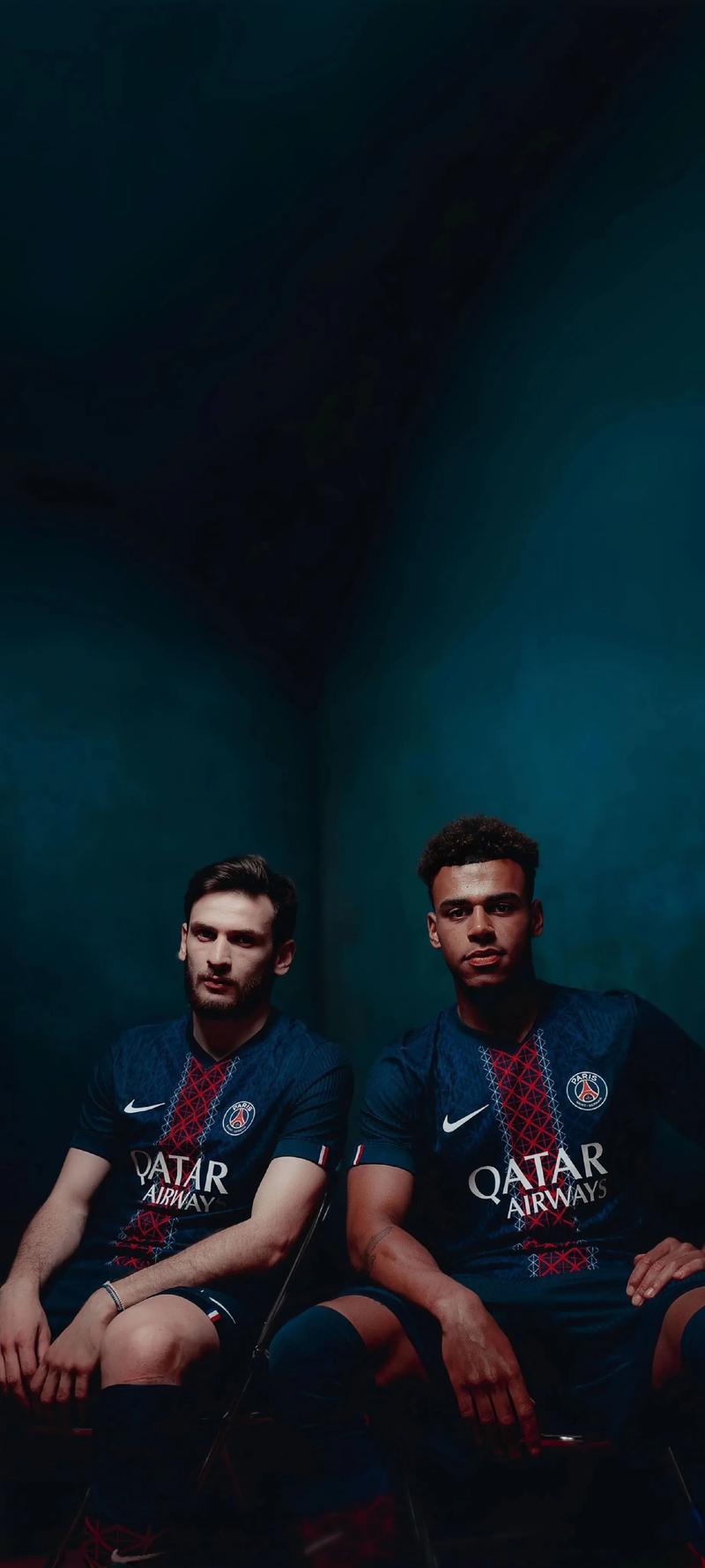 记者：新国足将在来年1月集训，多数30岁以上球员或淡出（新国足明年1月集训启动，30岁以上球员或将逐步淡出）