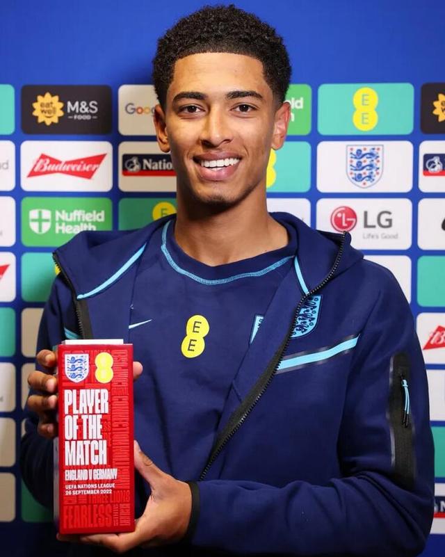 名宿：我不会让弗拉泰西当替补，任何比赛任何对手他都能进球（名宿：弗拉泰西不该坐板凳，对谁都能进球）