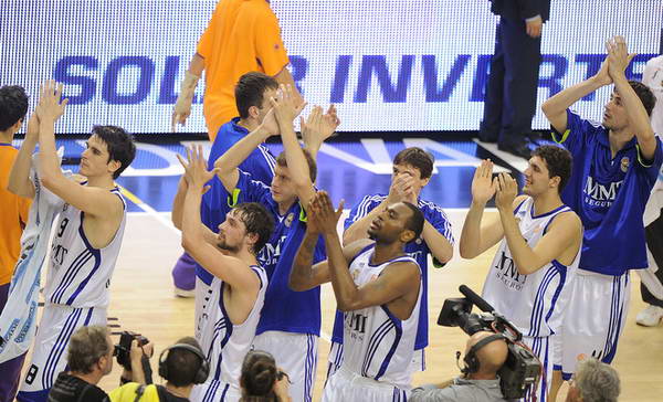 2025／26赛季英超：曼联报价安德森6000万镑，诺丁汉森林直接翻倍叫价1.2亿镑（2025／26英超：曼联6000万英镑求购安德森，诺丁汉森林要价升至1.2亿英镑）