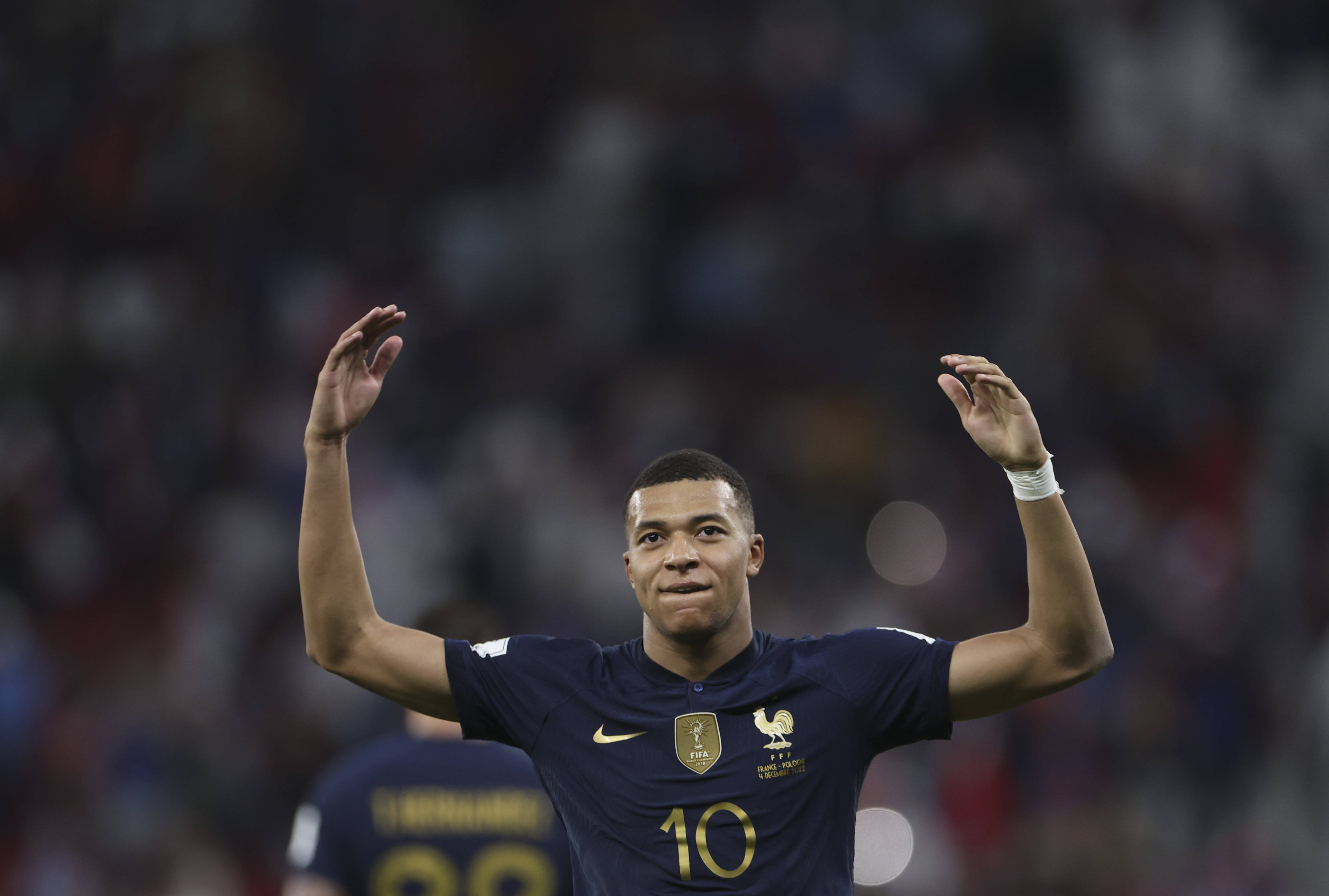 “莎头”横扫日本新锐挺进决赛 将与世界第二争冠（莎头组合横扫日本新锐闯入决赛 将对阵世界第二冲击冠军）