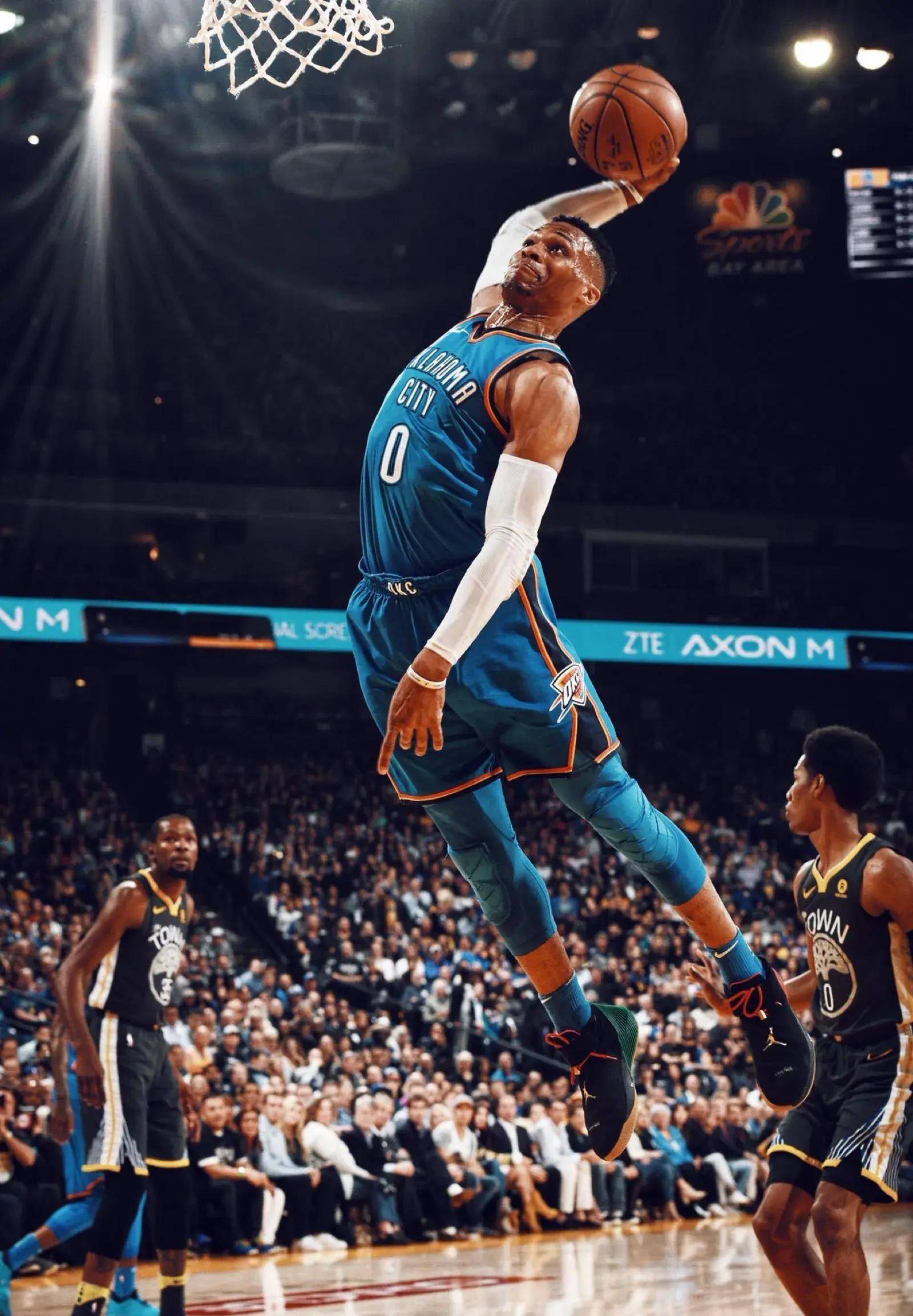 曝雄鹿坚决不愿交易字母哥 已明确拒绝多支球队的询价（雄鹿铁心不交易字母哥 多队询价均遭回绝）